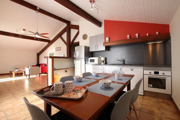 Gîte pour 5 personnes, avec jardin ainsi que piscine et terrasse à Ayherre - 4