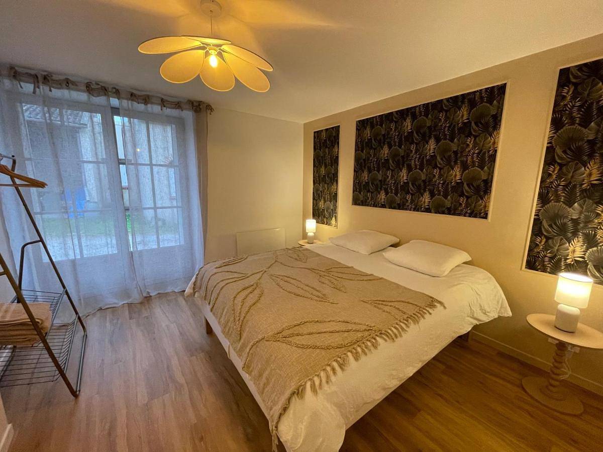 Appartement entier, Two-Bedroom Apartment in Huisseau-sur-Cosson, Sologne