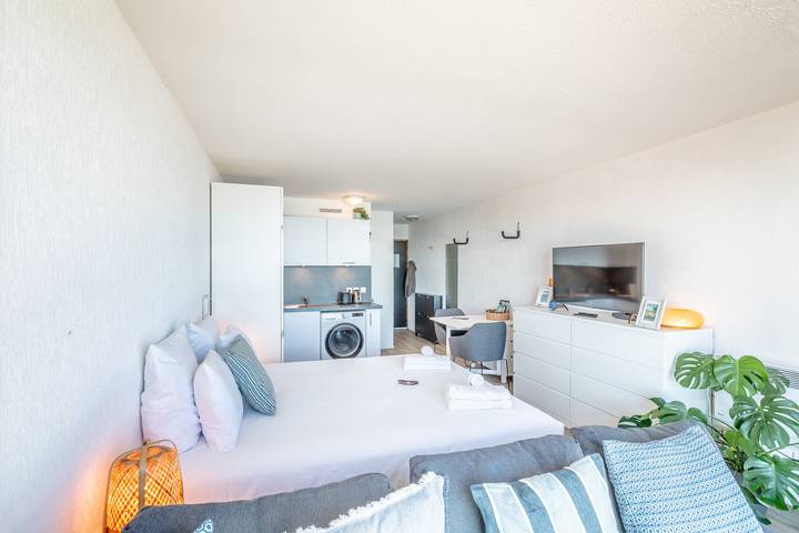 Gîte pour 2 personnes, avec piscine dans Office De Tourisme De Biarritz - 3