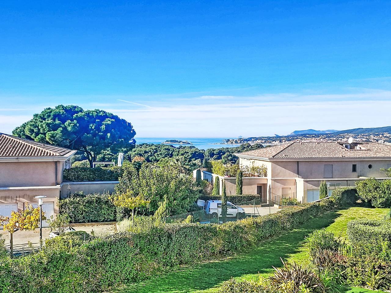 Appartement entier, Les Terrasses d'Azur in Sanary-sur-Mer, Côte méditerranéenne (France)