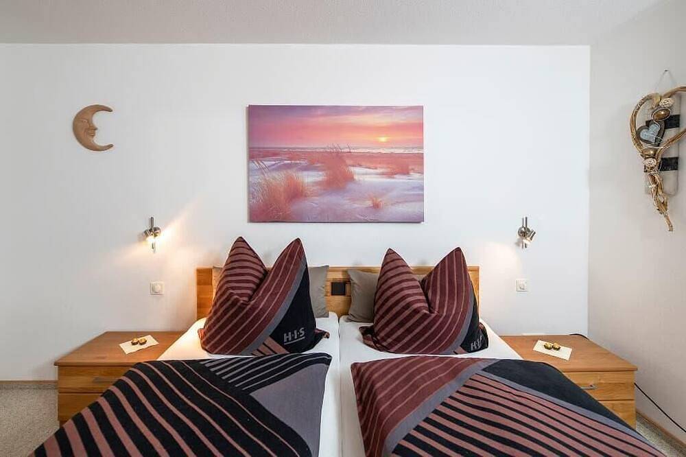 Ganze Wohnung, Liebevoll eingerichtete Ferienwohnung mit moderner Ausstattung und Terrasse in Pleystein, Naturpark Nördlicher Oberpfälzer Wald