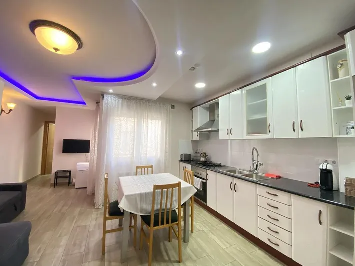 Apartamento de vacaciones para 5 personas, con vistas y balcón - 1