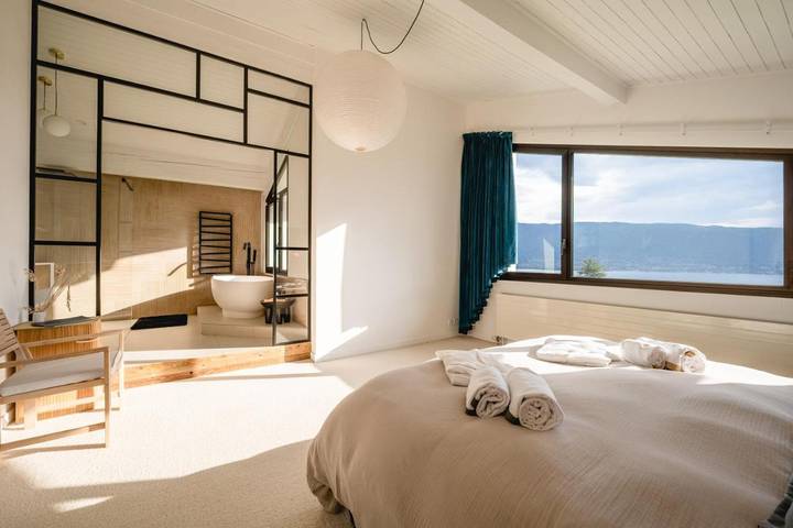 Villa pour 13 personnes, avec piscine et jardin ainsi que vue et vue sur le lac à Veyrier-du-Lac - 2