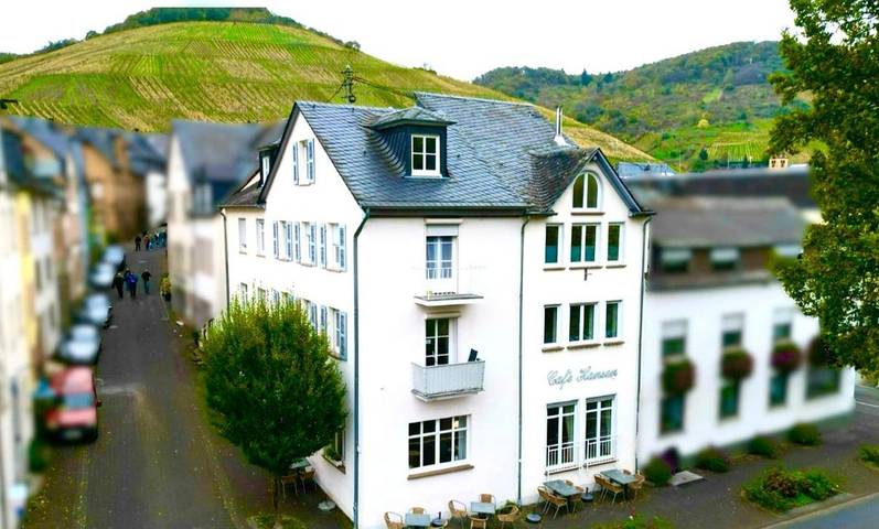 Ferienwohnung für 2 Personen, mit Balkon und Terrasse in Zeltingen-Rachtig