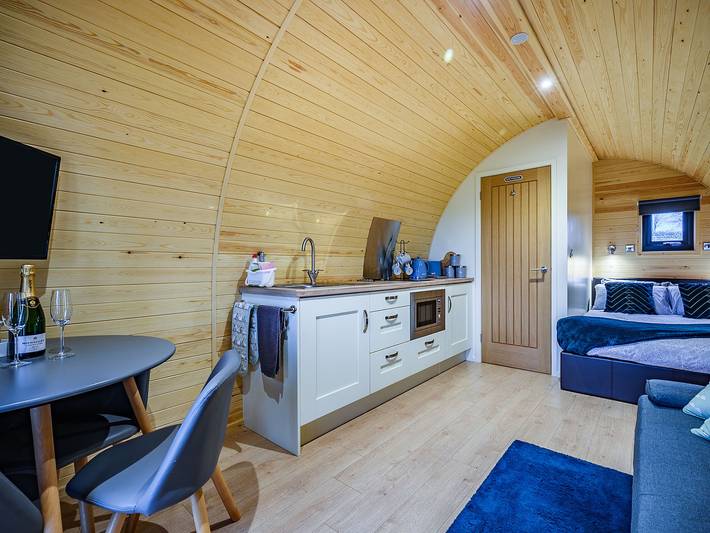 Log cabin for 3 people, with garden in Northamptonshire