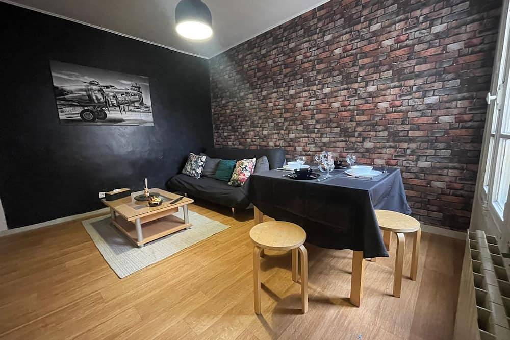Cozy, near Paris in Villeneuve-Saint-Georges, Val-de-Marne