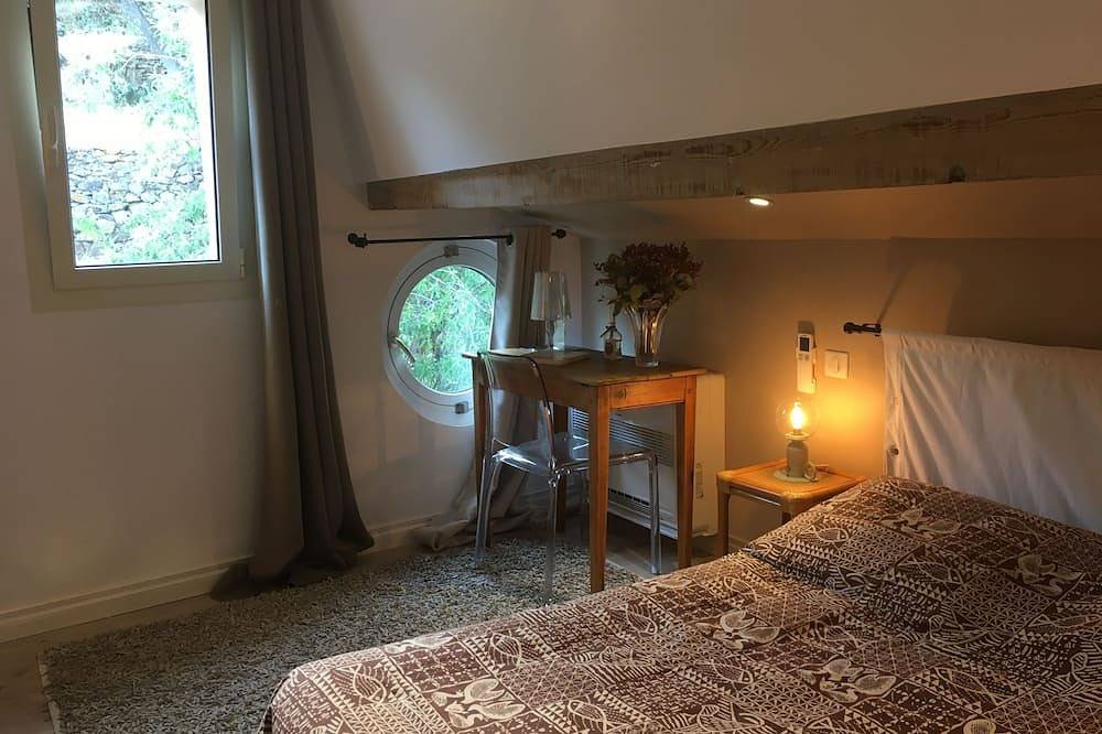 Appartement entier, Duplex  dans maison de caractère dans le haut de Belgodère in Belgodère, Région de Calvi