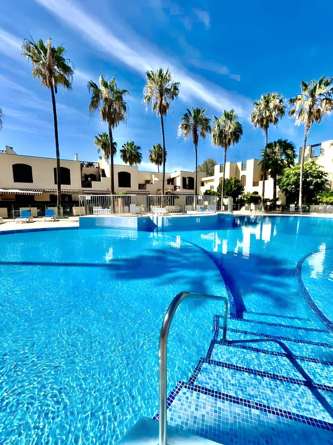 Geheel appartement, Vakantie 'Casa Tagoro Dream' met Gedeeld Zwembad, Privéterras en Wi-Fi in Costa del Silencio, Arona