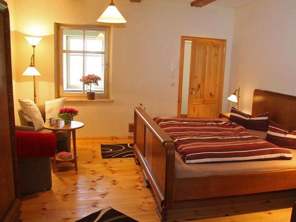 Ganze Ferienwohnung, Rittergut Reudnitz - Gästezimmer 2 in Mohlsdorf-Teichwolframsdorf, Region Greiz