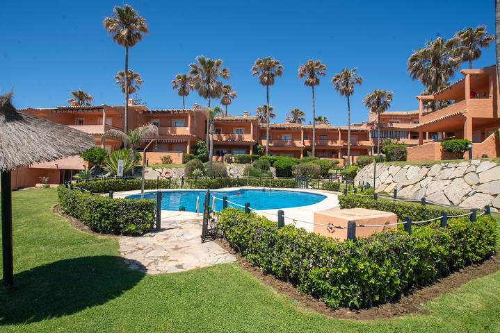 Ferienwohnung für 6 Personen, mit Kinderpool und Garten in Estepona - 4