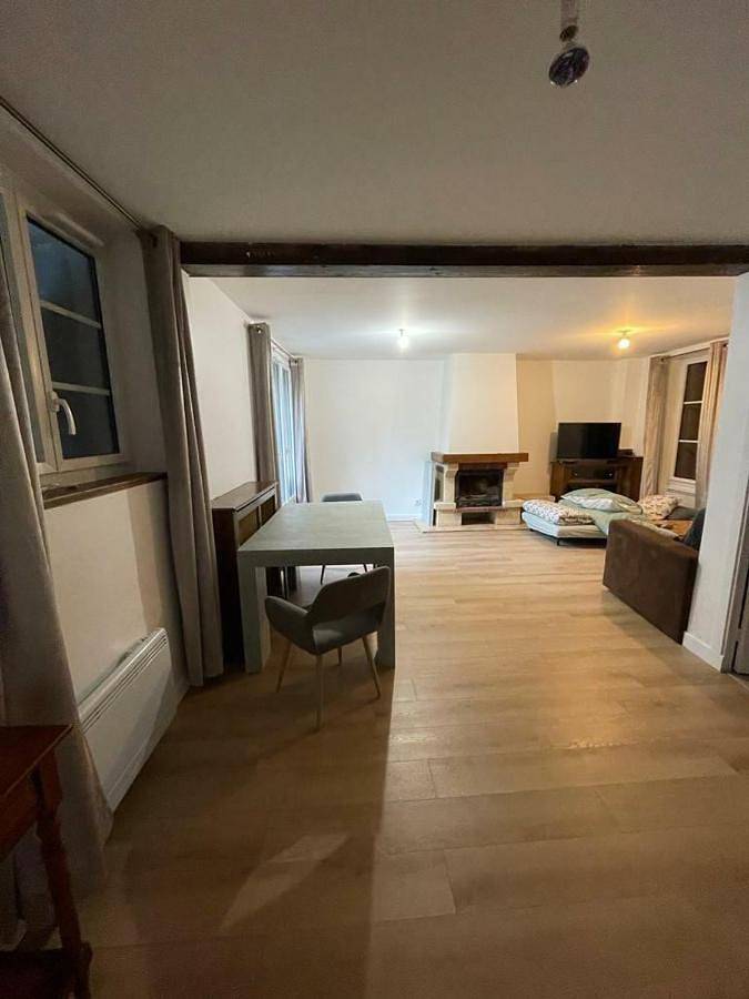 Location de vacances pour 16 personnes, avec jardin à Villiers-le-Bel - 2