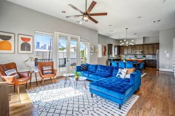 Vacation House for 16 Guests in Houston, Harris County, Picture 2