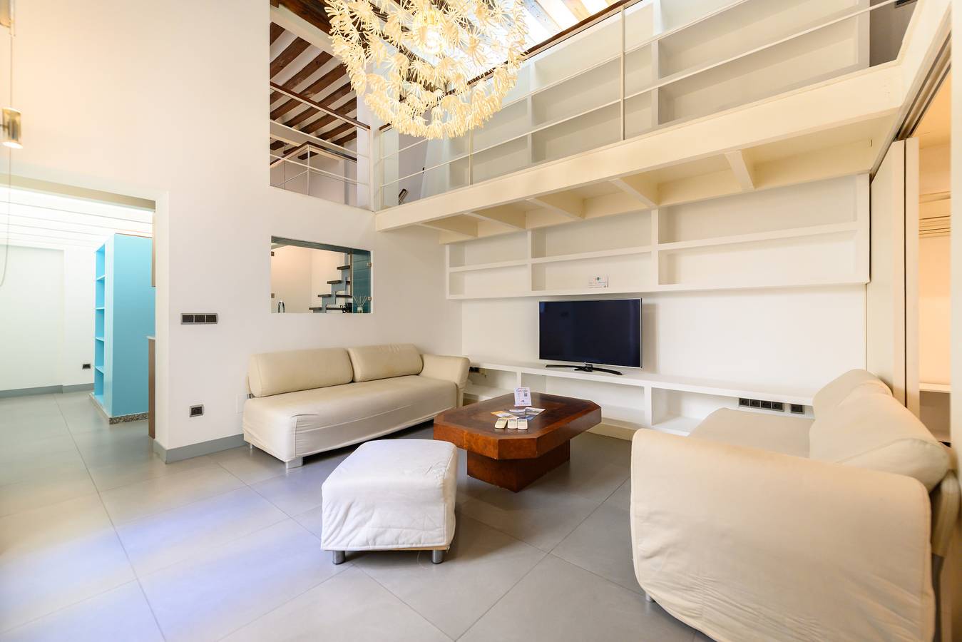 Apartamento entero, M Amplio Dúplex en el centro de Madrid in Centro (Madrid), Madrid