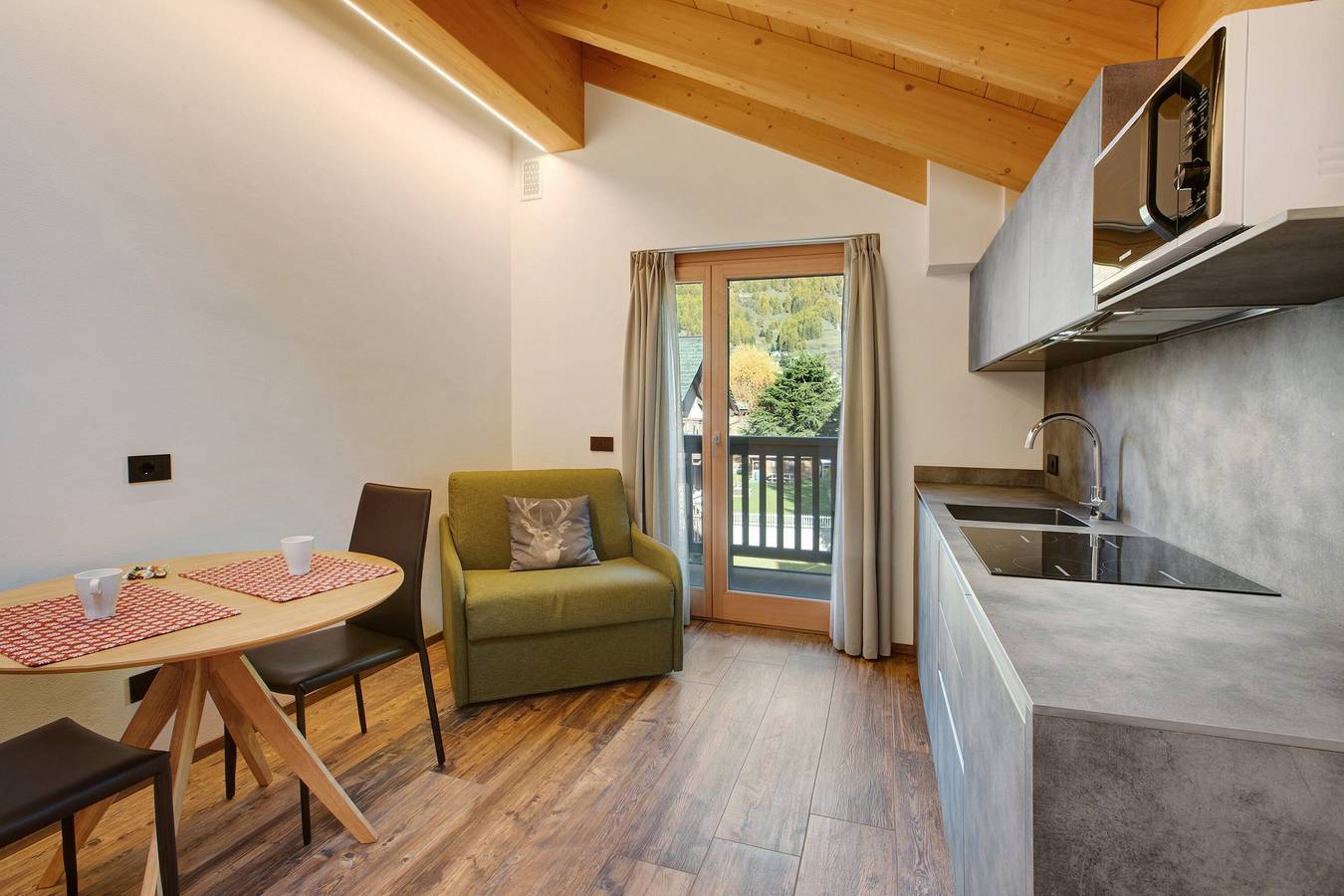 Ganze Wohnung, Ferienwohnung „Baita Emilia e Daniele 12“ mit Bergblick, Balkonen und Wlan in Bormio, Bormio Gemeinde