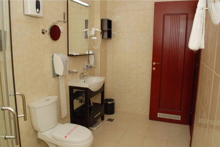 Hôtel pour 2 personnes, avec jardin à Novi Sad - 4