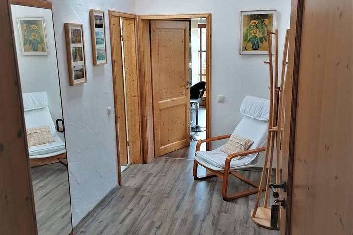 Appartamento intero, Ferienwohnung für 2-4 Personen, 1 Sep. Schlafzimmer und Balkon in Chieming-laimgrub in Chieming, Chiemsee