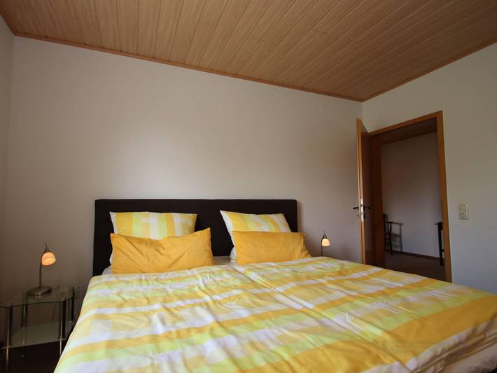 Ferienwohnung für 4 Personen, mit Terrasse und Pool in Großefehn - 3