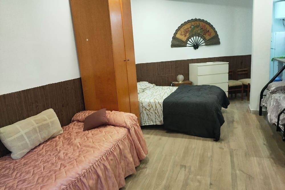 Appartement entier, Casa 2 en Madrid in Tetuán, Madrid