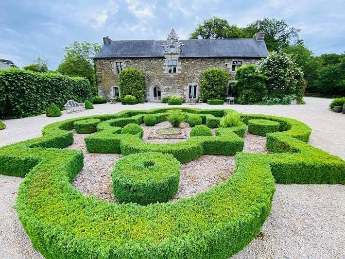 Chambre d’hôte pour 2 personnes, avec Terrasse ainsi que Jardin et Vue à Carhaix-Plouguer