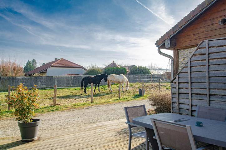 Gîte pour 5 personnes, avec Terrasse et Jardin
