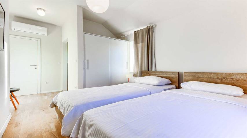 Villa mit pool für 20 Personen, mit Terrasse und Pool auf Hvar - 4