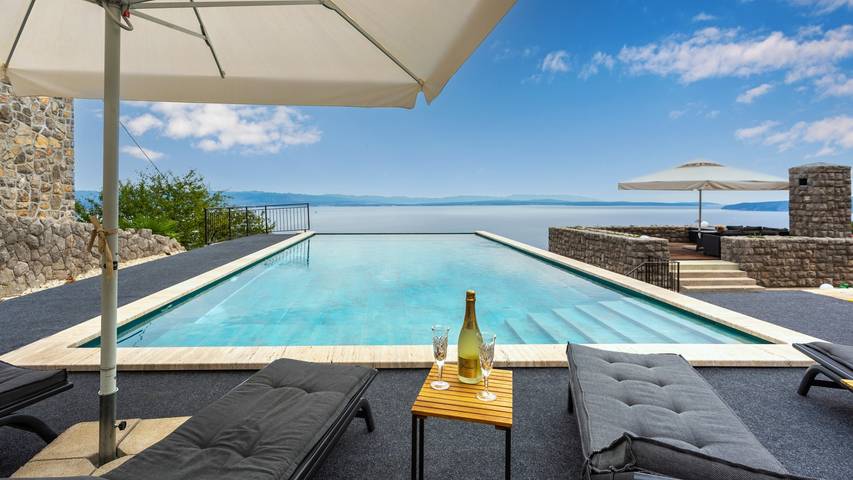 Location de vacances pour 8 personnes, avec jardin et terrasse dans Grad Opatija - 4