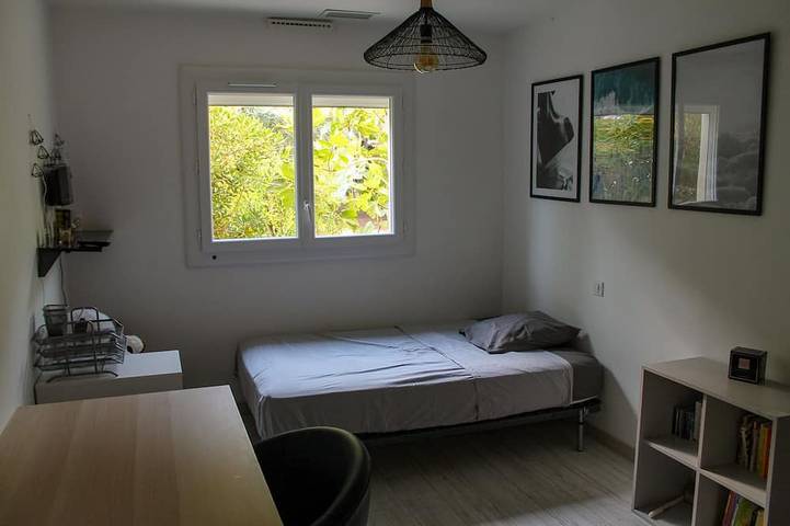 Location de vacances pour 8 personnes, avec jacuzzi ainsi que terrasse et jardin à Sussargues - 3