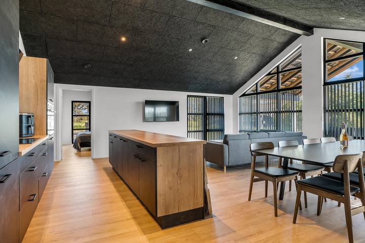 Feriehus for 12 personer, med terrasse - 1