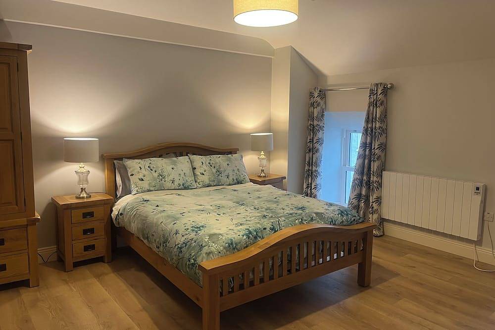 Ganze Wohnung, Beautiful 4 bedroom selfcatering apartment in Silvermines in Nenagh, County Tipperary