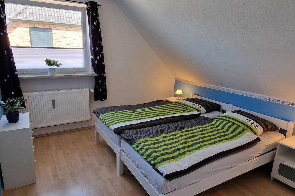 Geräumiges Ferienhaus in Ostseenähe in Hohenfelde, Südliche Ostseeküste