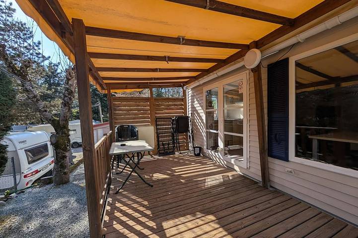 Location de vacances pour 5 personnes, avec sauna et piscine à Vaulnaveys-le-Bas