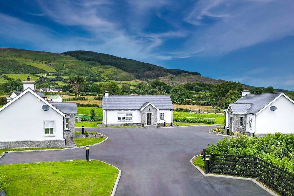 Deluxe Holiday Cabin in Newry, County Armagh