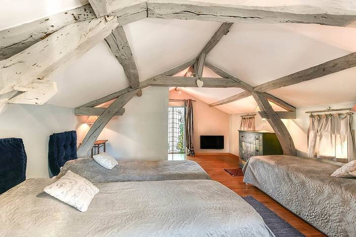 Gîte pour 5 personnes, avec piscine à Mouleydier - 2