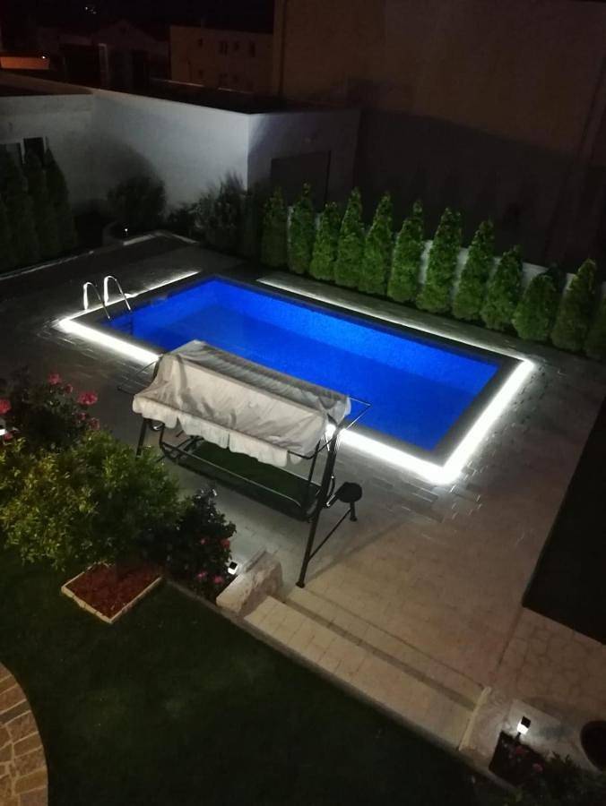 Ferienwohnung für 2 Personen, mit Pool und Garten in Vodice - 4
