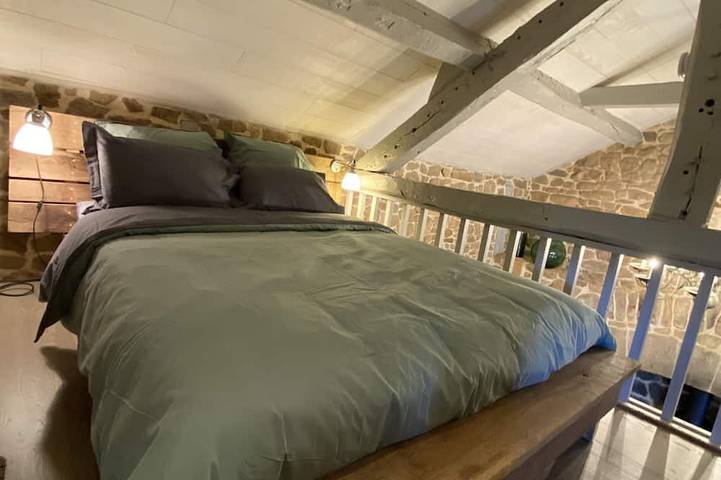 Gîte pour 4 personnes, avec terrasse et jardin à Goulles - 2