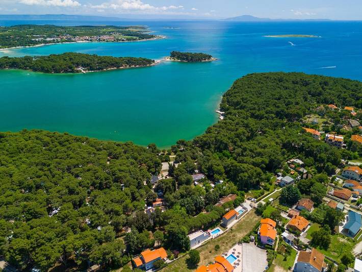 Ferienhaus für 4 Personen, mit Terrasse und Pool in Premantura - 3