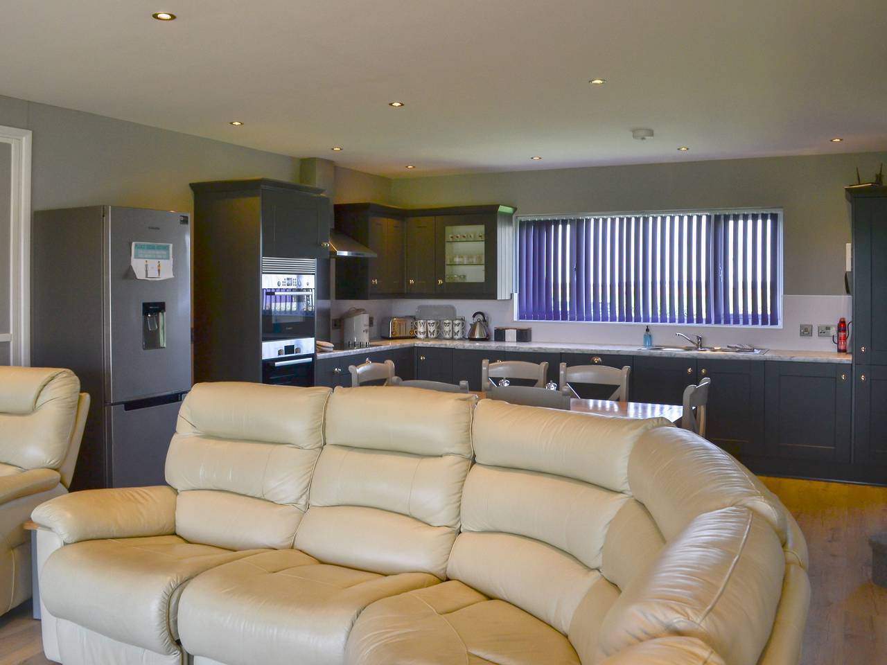 Lucy's Lodge - Ukc2202 in Doddington and Whisby, Lincolnshire