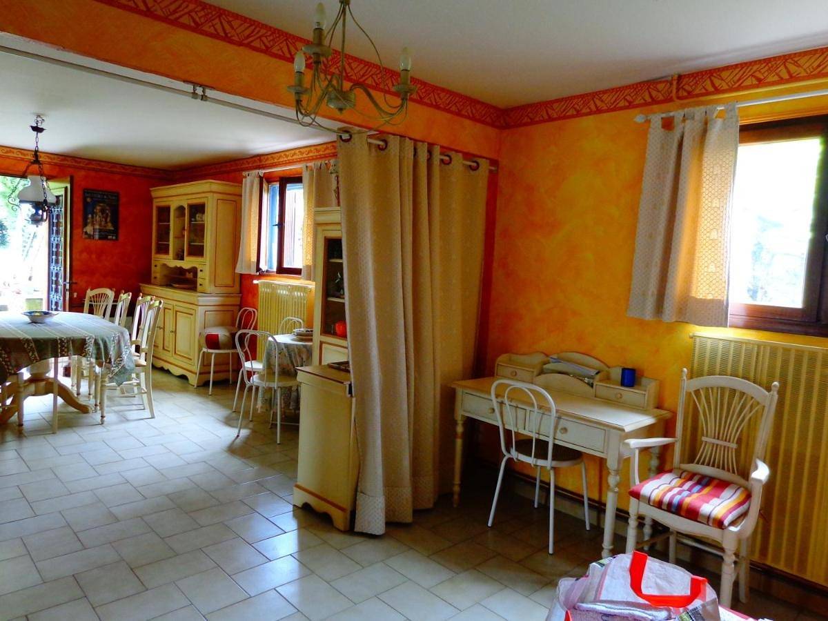Appartement entier, One-Bedroom Apartment in Bagnols-sur-Cèze, Région de Nîmes