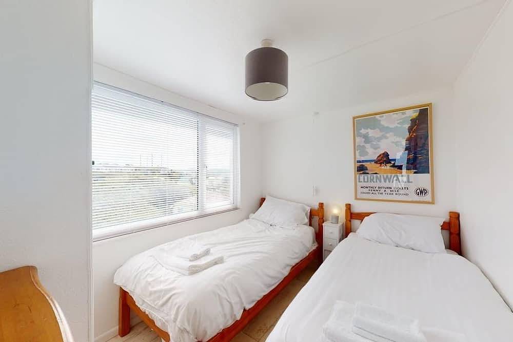 D45 Medina, Riviere Towans in Hayle, Cornwall