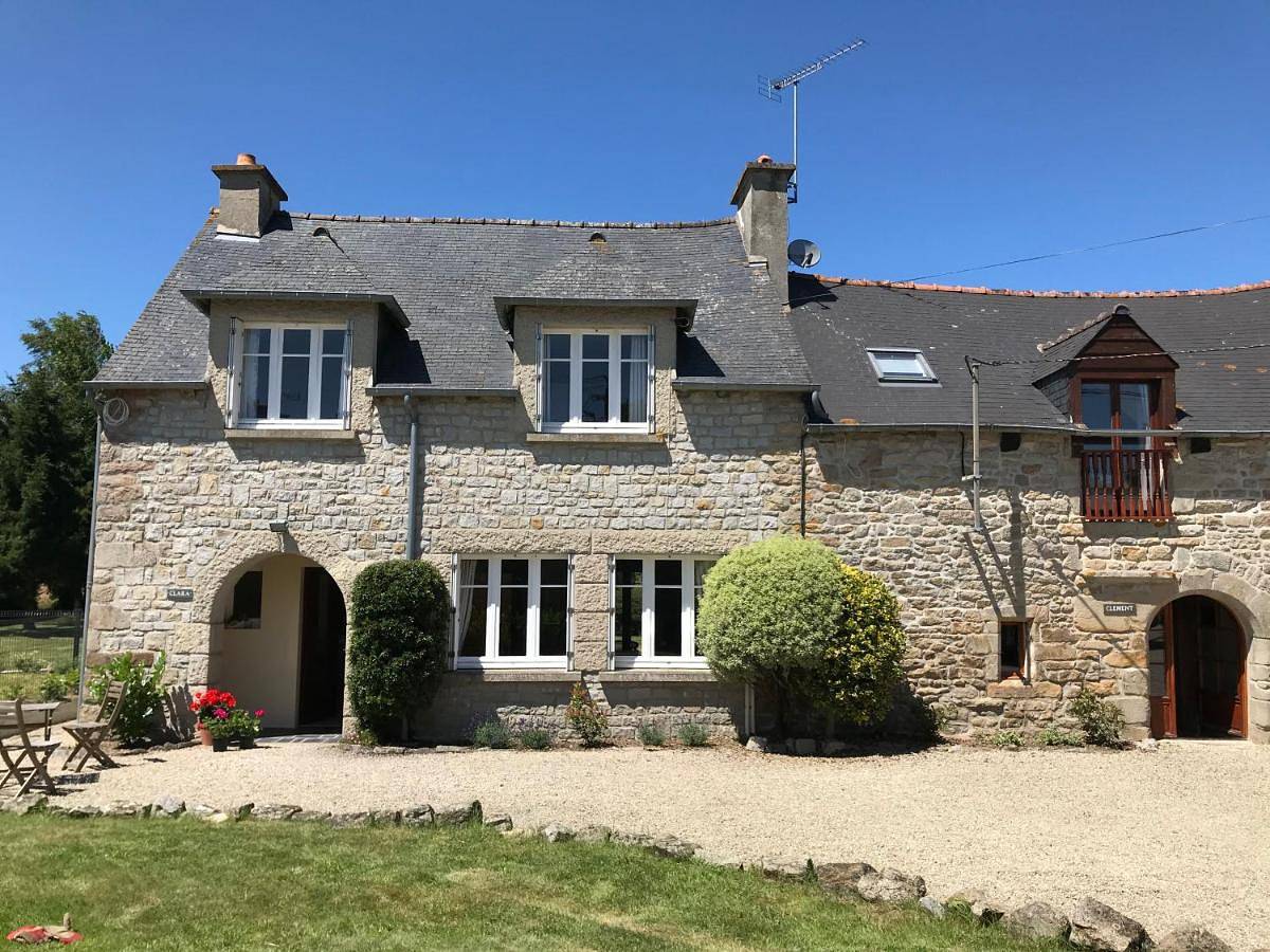 Two-Bedroom House in Jugon-les-Lacs, Région de Dinan