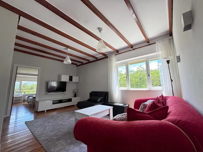 Apartamento de vacaciones para 6 personas, con vistas y jardín - 1