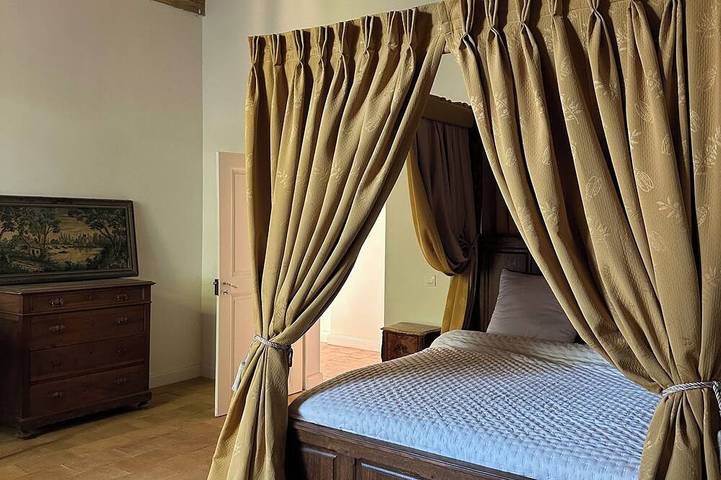 Château pour 10 personnes, avec piscine dans le Gard - 2