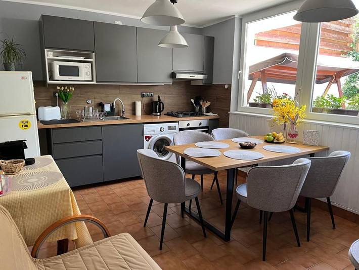 Apartament wakacyjny dla 6 osób, z Taras i Ogród oraz Widok w Eger