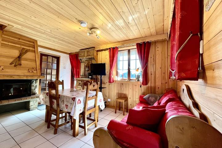 Gîte pour 4 personnes, avec jardin, adapté aux familles à Combloux