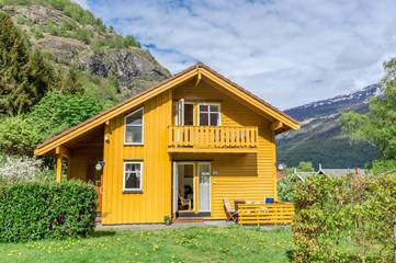 Gîte pour 6 personnes, avec jardin dans Flåm
