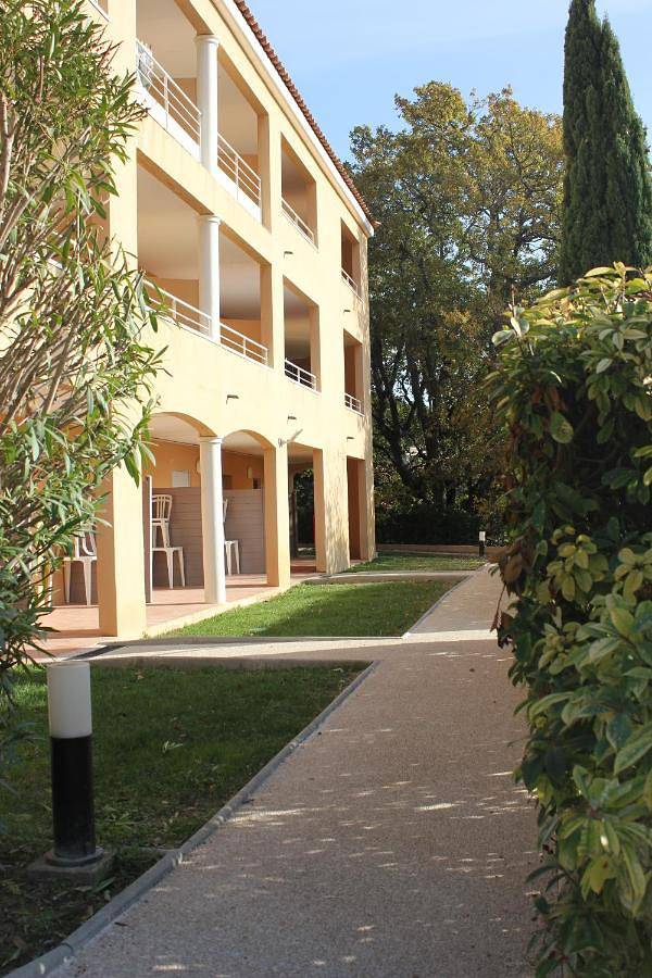The Originals City, Hôtel Côté Sud, Marseille Est in Allauch, Côte méditerranéenne (France)