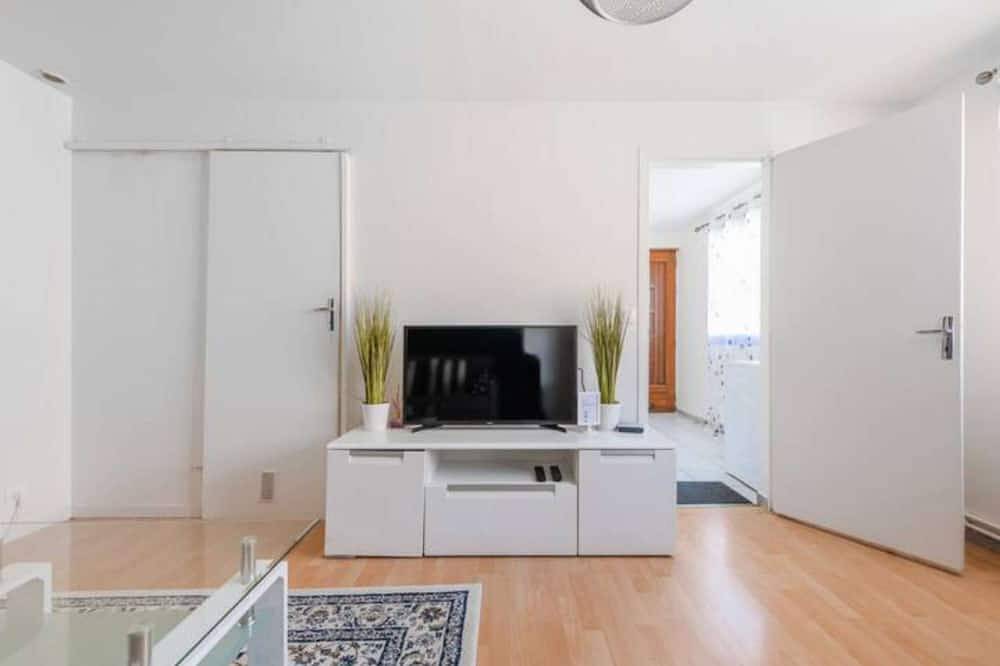 Entire apartment, Entire rental unit in Alfortville, France in Alfortville, Val-de-Marne