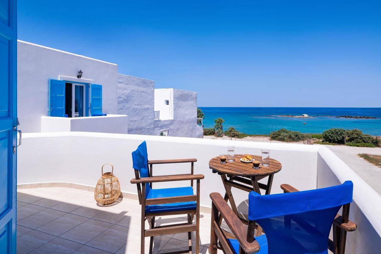 Entire apartment, Standard Double Room in Pollonia, Milos