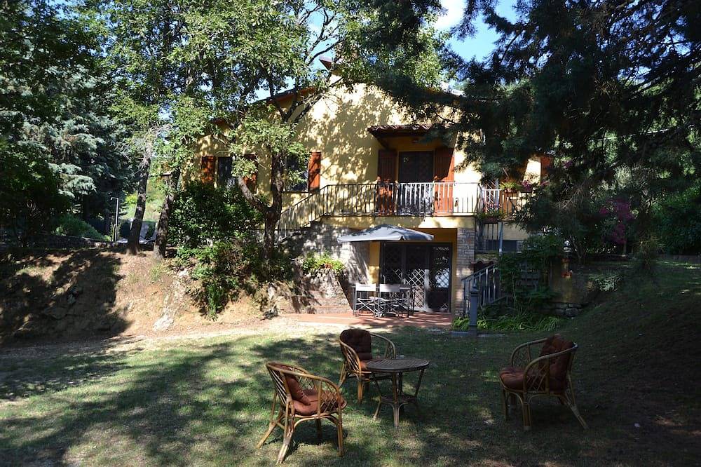 Casa singola ad uso esclusivo, zona tranquilla e non isolata tra Umbria Toscana in Umbertide, Valtiberina