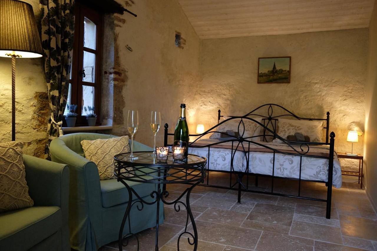 King Room with Garden View in Penne-d'Agenais, Quercy